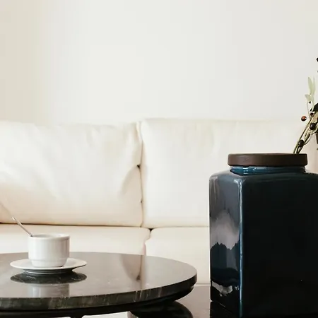 وأجنحة أسترو بالاس 5* ثيرا